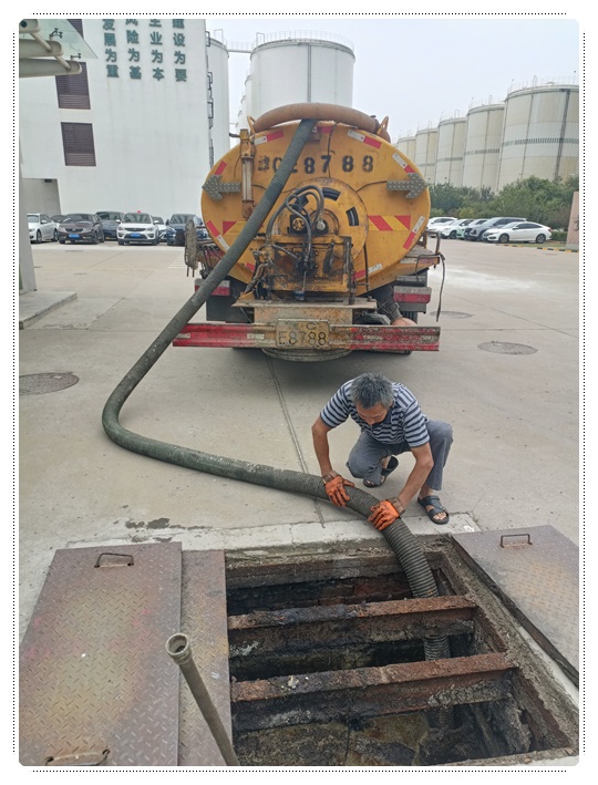 新民隔油池清掏